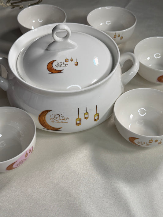 Ramadan karim soupier and six bowls(Moroccan artisanat)