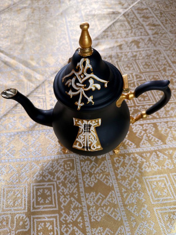 Tea cups (6) and Tea kettle